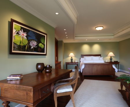 Master-Bedroom-Writing-Desk-Luxury-Rental
